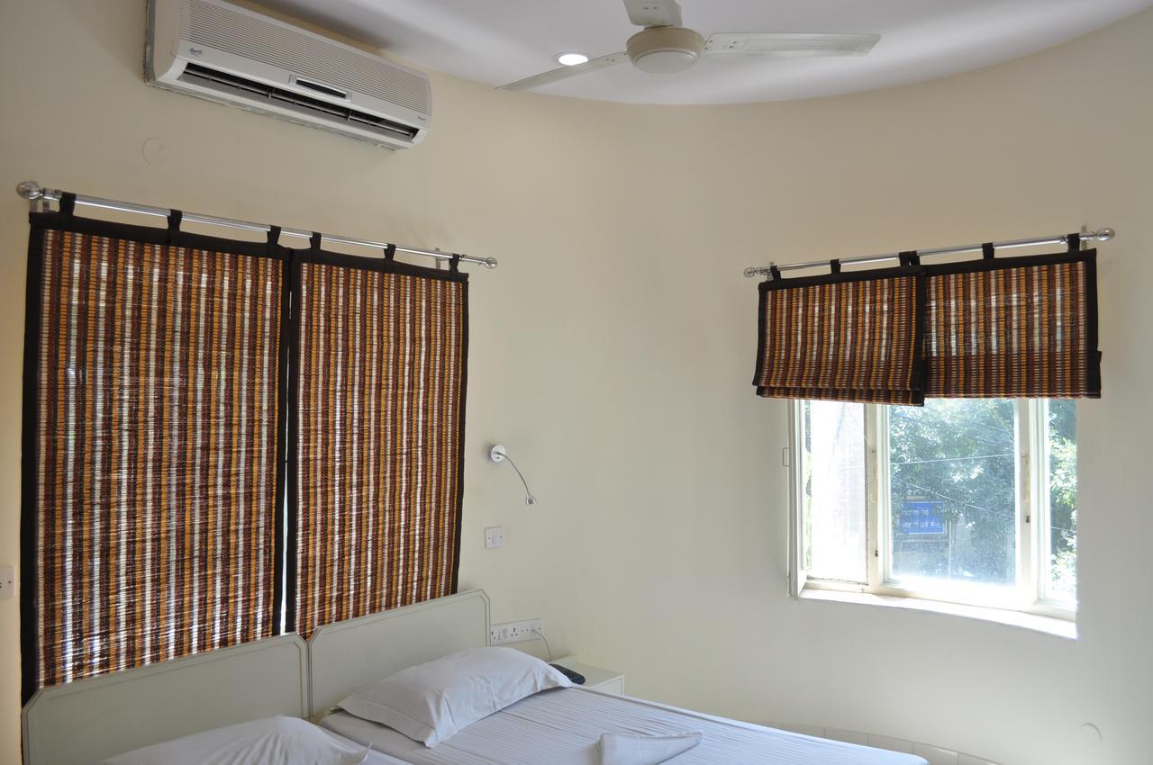 Hotel Kabli New Delhi Eksteriør bilde
