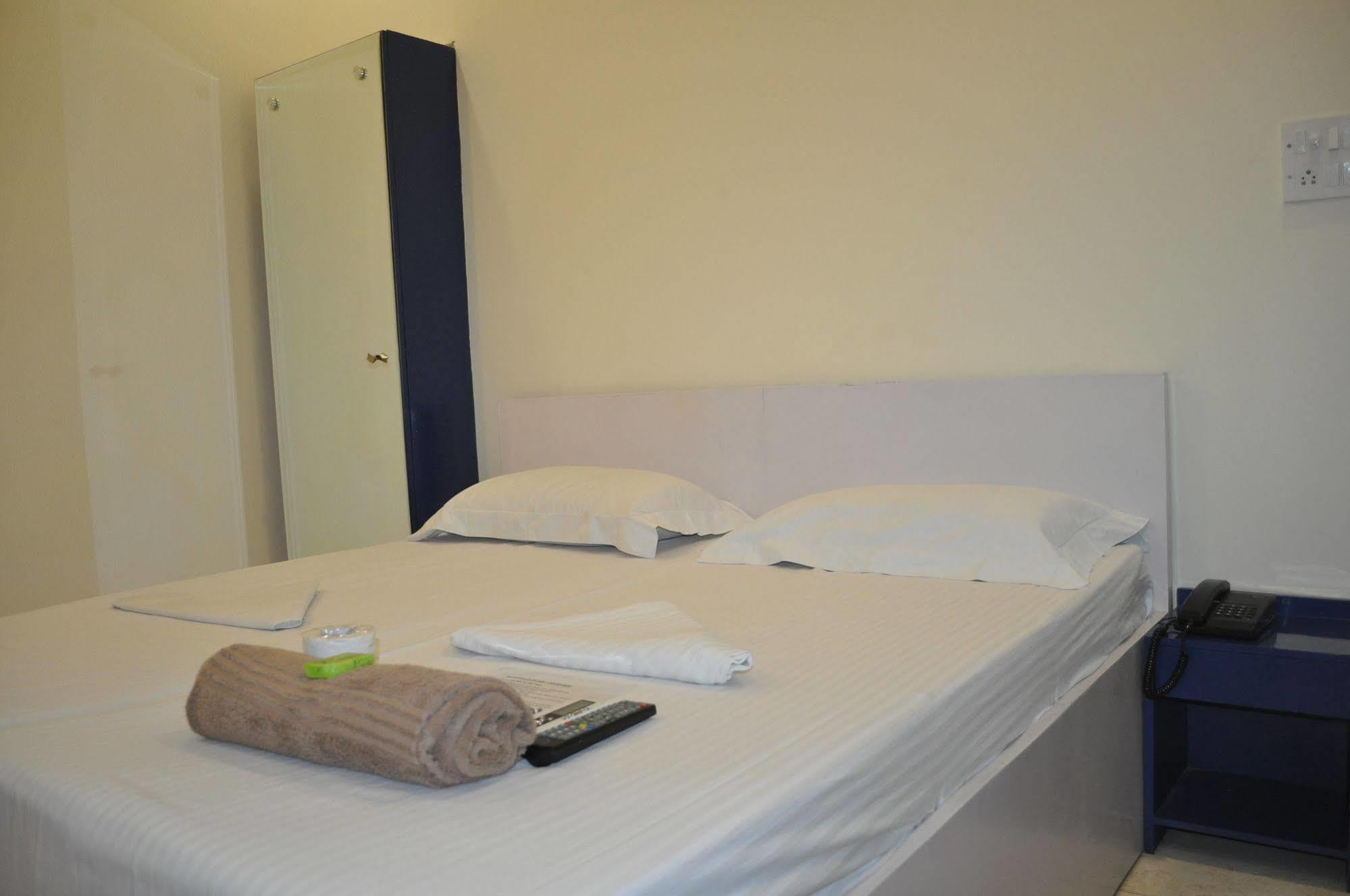 Hotel Kabli New Delhi Eksteriør bilde